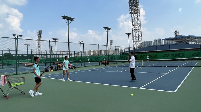 精神而闻名 精神而闻名